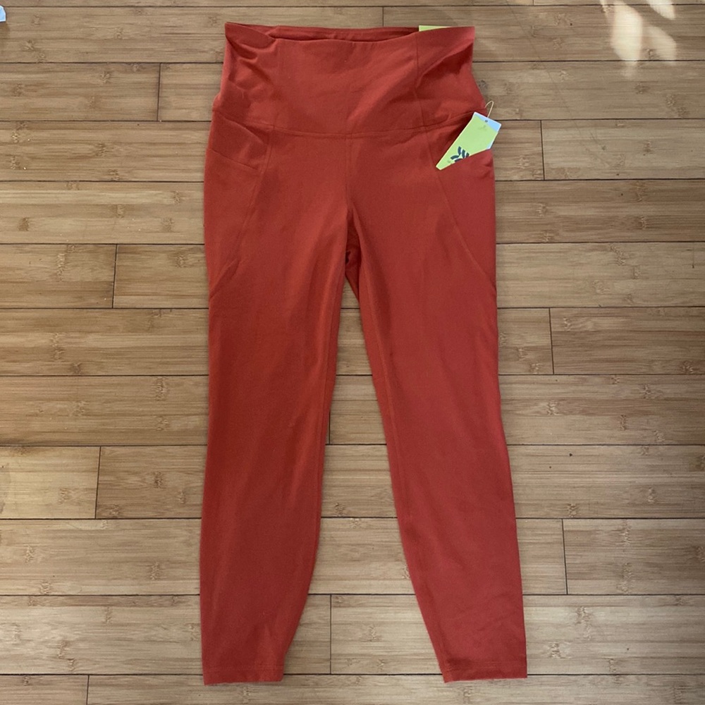 SOLD 7/8 leggings with pockets